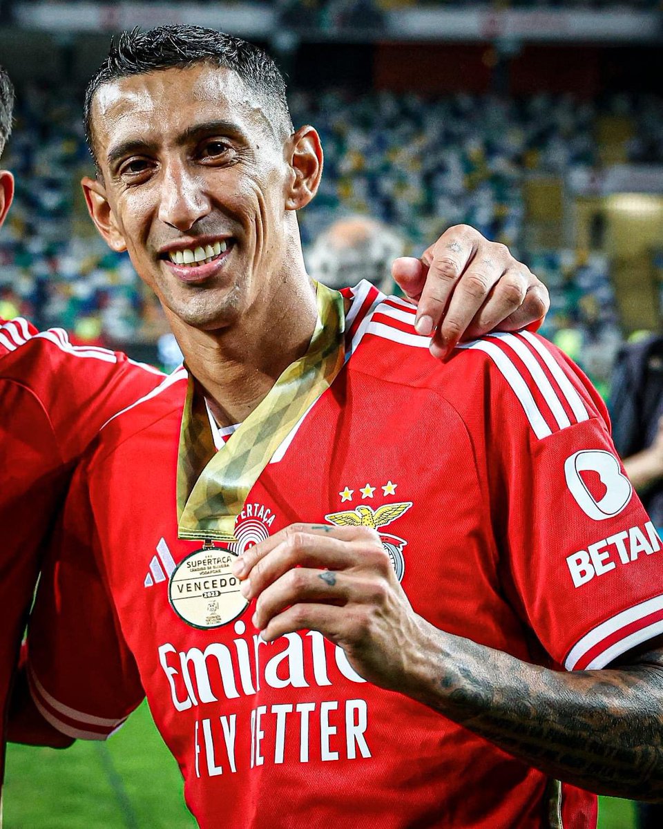 32 G/A in 48 games for Ángel Di María at Benfica this season... 🪄
