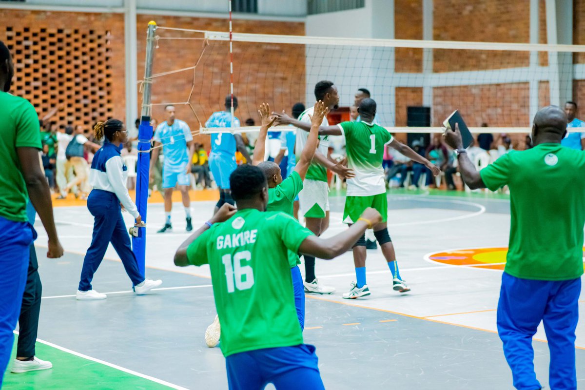 #FRVBPlayoffs2024 (Semis game 2)

🔴LiveGames Updates (Men)
📍École Belge de Kigali

Game Over: POLICE🔵 0-3 KEPLER🟢 (0-2)

(30-32, 23-25, 22-25)

KEPLER VC qualified for the final with 2 game in the pocket.

#RwandaVolleyball