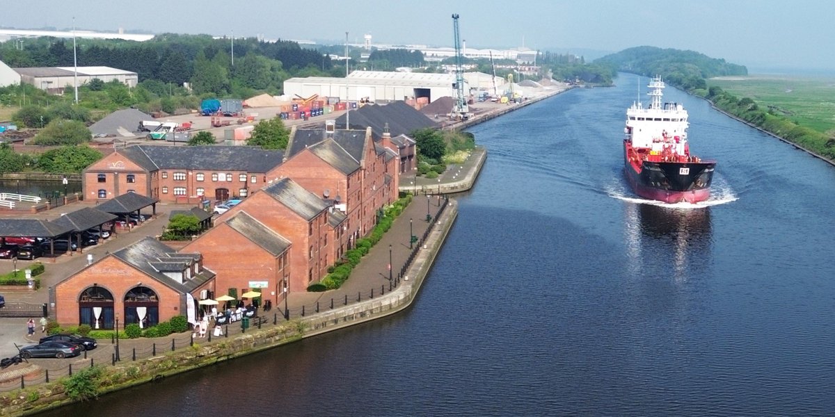 Ellesmere Port Waterfront Park tweet media
