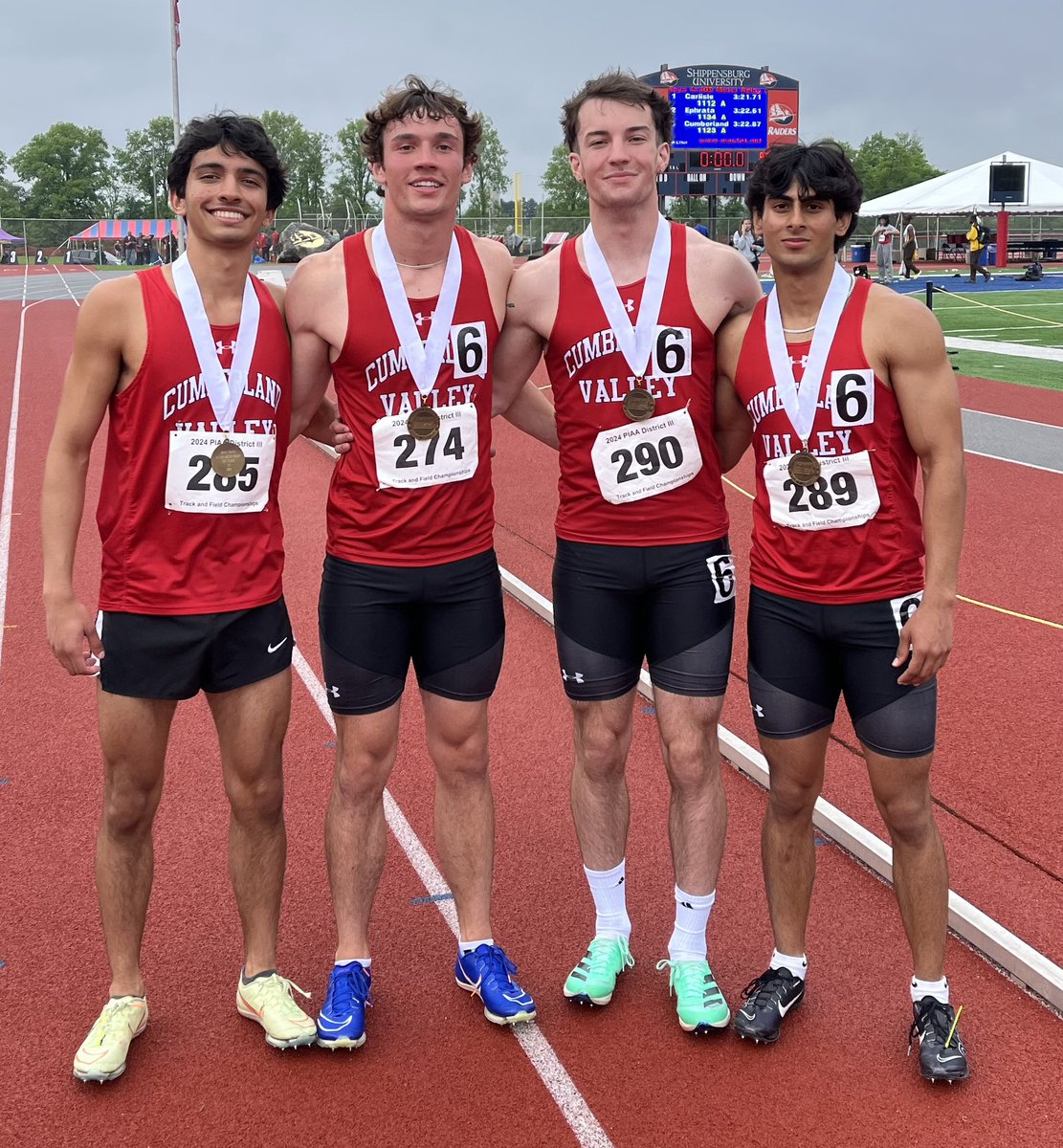 Congratulations 4x400m men! Kern Singh, Matt Stier, Khush Patel & Seth Beardsley ran 3:22.87 for 3rd at Districts.