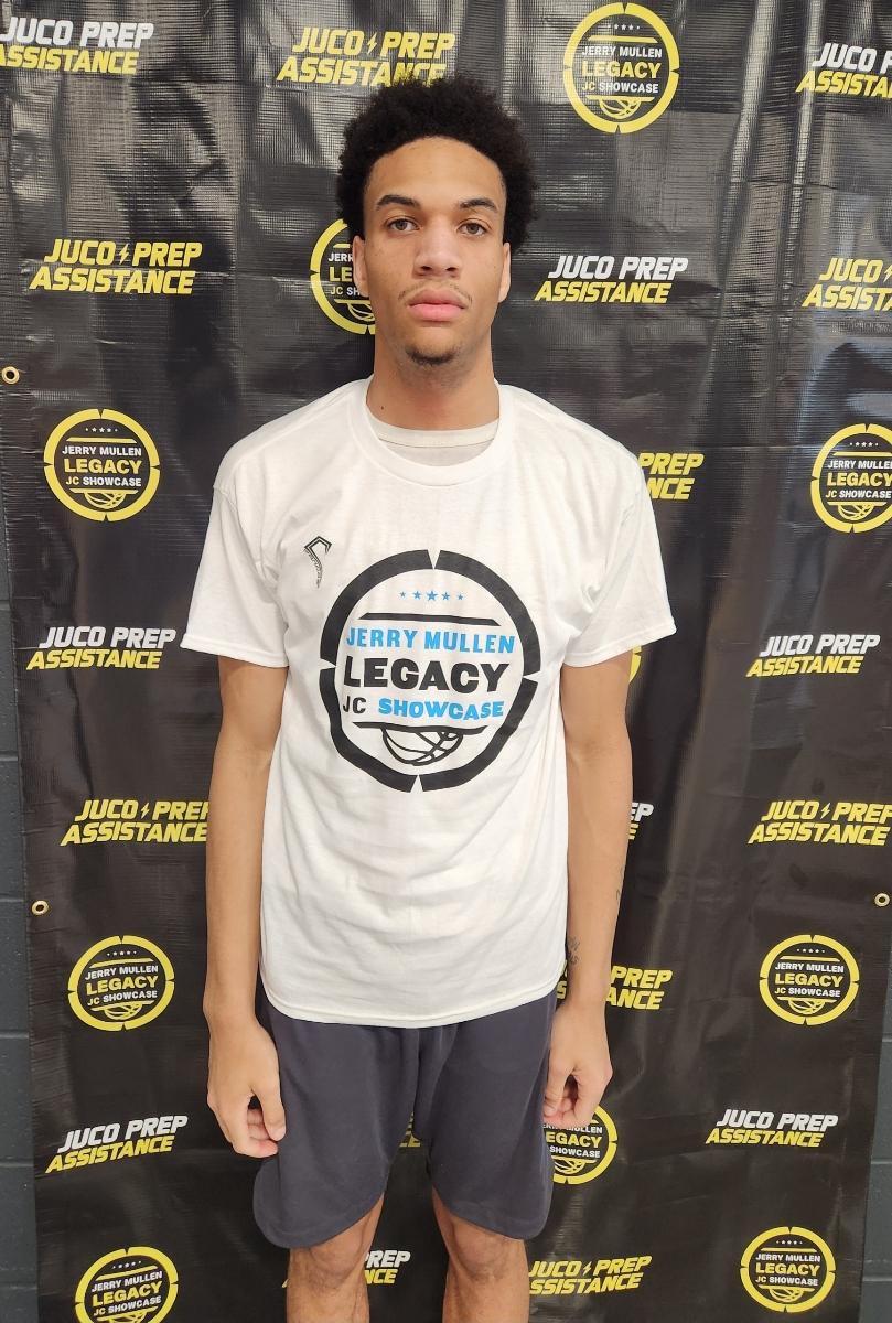 🏀 2026 6’6 SF Jalen Hooks (<a href="/jhooks1414/">jalen hooks</a>)

JUCO (FR) Jalen Hooks (<a href="/jhooks1414/">jalen hooks</a> ) shines at the Jerry Mullins JUCO TOP 40 showcase with three explosive dunks, displaying versatility on both ends of the court. With three years of eligibility, Hooks, standing at 6'6", impresses with