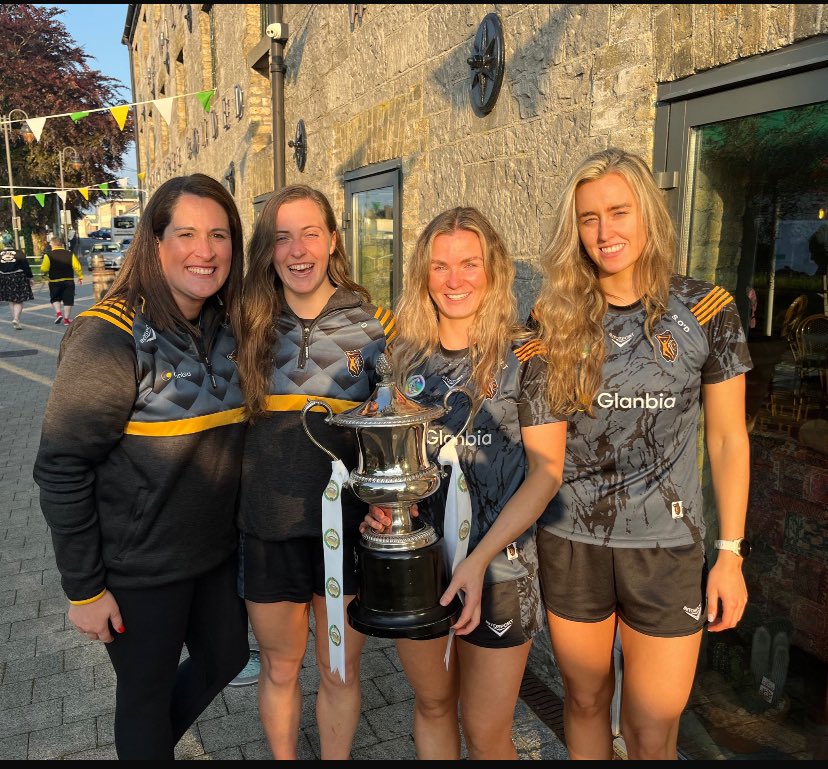 Congratulations to our village ladies who beat Dublin in the Leinster final Kk 0-14 Dub 1-5 🟥🟩🖤💛