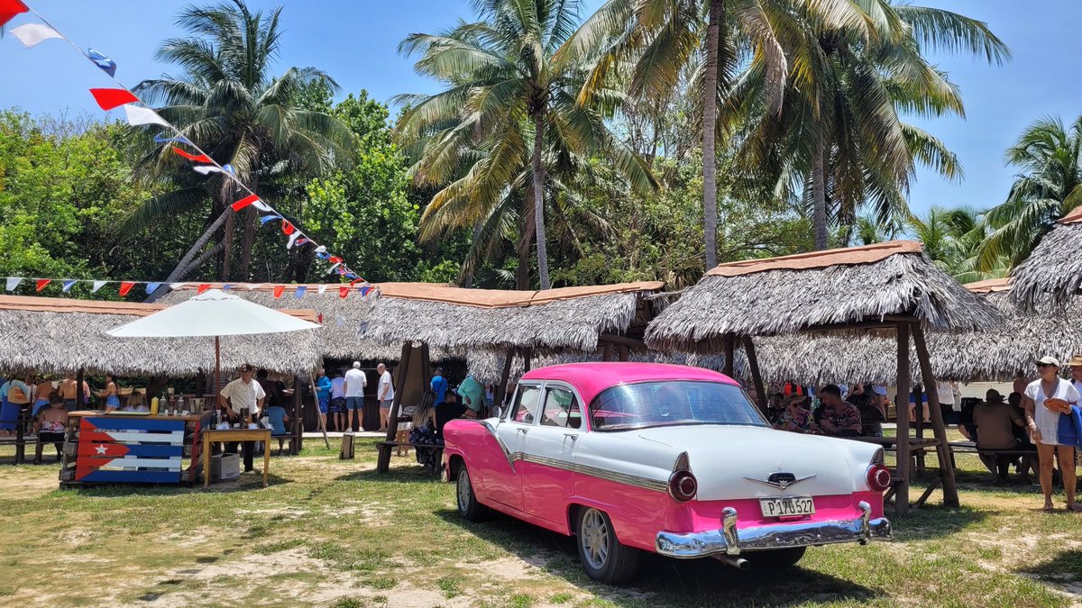 #FiestaCubana en #MeliaLasAntillas, dedicada a La Habana.  #CubaUnica