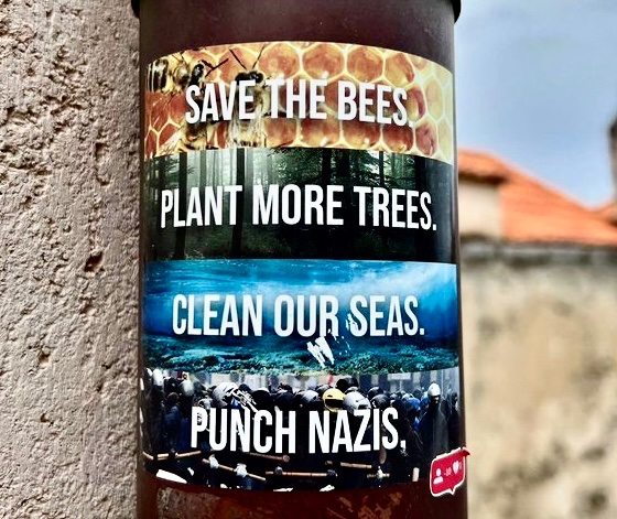 (Via <a href="/rocknrollscars/">𝗚𝗘𝗡𝗘𝗥𝗔𝗧𝗜𝗢𝗡 𝗢𝗙 𝗦𝗖𝗔𝗥𝗦</a>.)