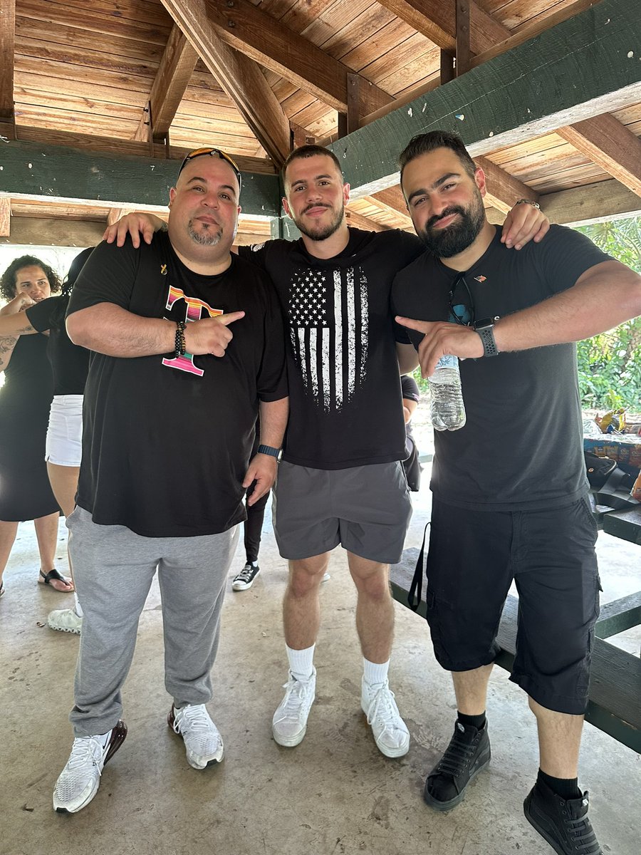 Dennis Cabello (@denilson810) on Twitter photo I want to thank our veterans, active troops & their families, my fellow VAN leads and the DE&I council and I want to thank our T-Mobile fam for coming to support our 4th annual VAN picnic🇺🇸 <a href="/DGaulhiac/">David Gaulhiac</a> <a href="/Wlop87/">Wilson L</a> <a href="/Jess_Gonzalez23/">Jessenia Gonzalez</a> <a href="/katt_magenta/">Katherine Johnson</a> <a href="/pattyc101/">Patty Barbosa</a> I want to thank our veterans, active troops & their families, my fellow VAN leads and the DE&I council and I want to thank our T-Mobile fam for coming to support our 4th annual VAN picnic🇺🇸 <a href="/DGaulhiac/">David Gaulhiac</a> <a href="/Wlop87/">Wilson L</a> <a href="/Jess_Gonzalez23/">Jessenia Gonzalez</a> <a href="/katt_magenta/">Katherine Johnson</a> <a href="/pattyc101/">Patty Barbosa</a>