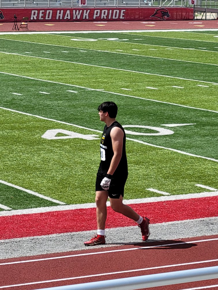 Had an amazing day at the national army combine in Goshen, IN, with @TJohnston2399 . Faced some great competition and got great coaching advice from high level coaches! I had the honor of being chosen as one of the camps top performers with a chance to play in the army bowl all