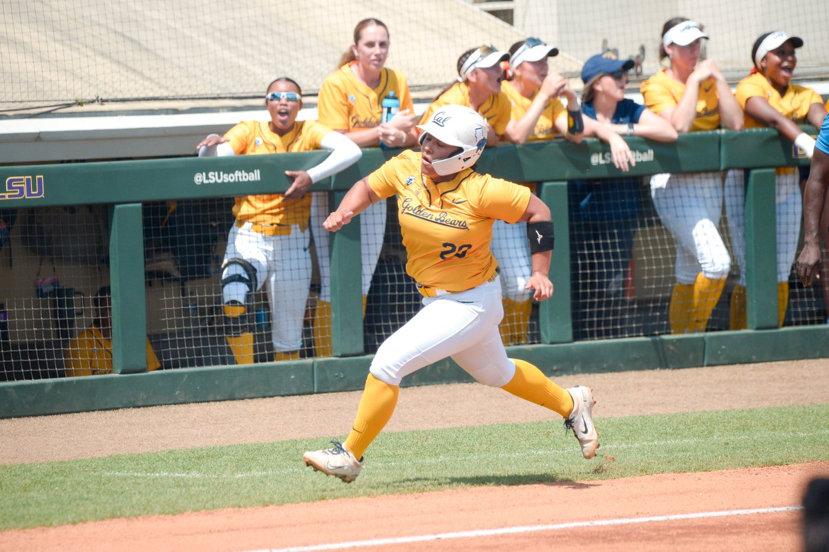 T. Bell comes through with an RBI single! 🤙 Bears add two runs in the frame. M3 | Cal 11, Jackson State 0 #GoBears