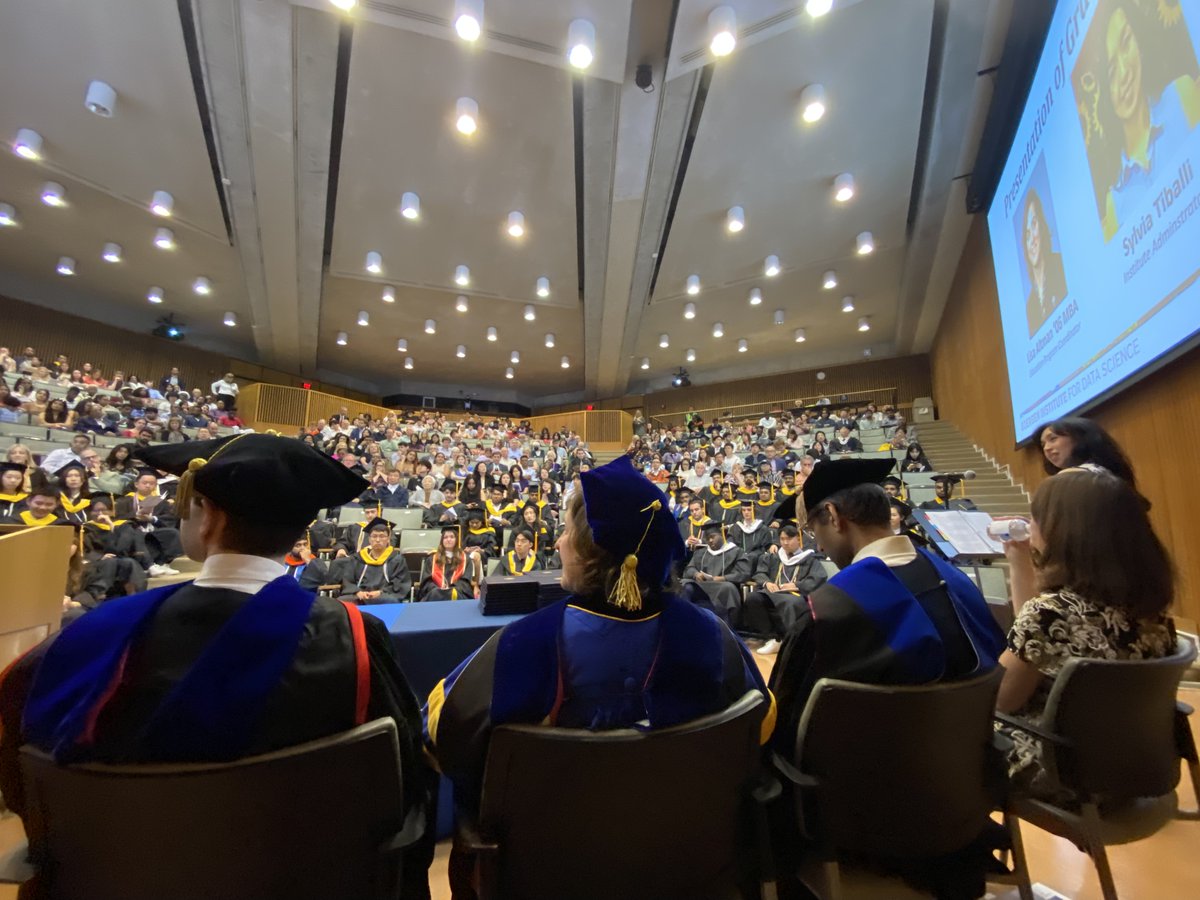 The CoE would like to congratulate all our @uofr - @UofRDataSci graduates. Thank you for being a part of the #GIDS family! We are so proud of all that you have accomplished & are looking forward to celebrating all your future accomplishments! #Meliora #Commencement #ClassOf2024