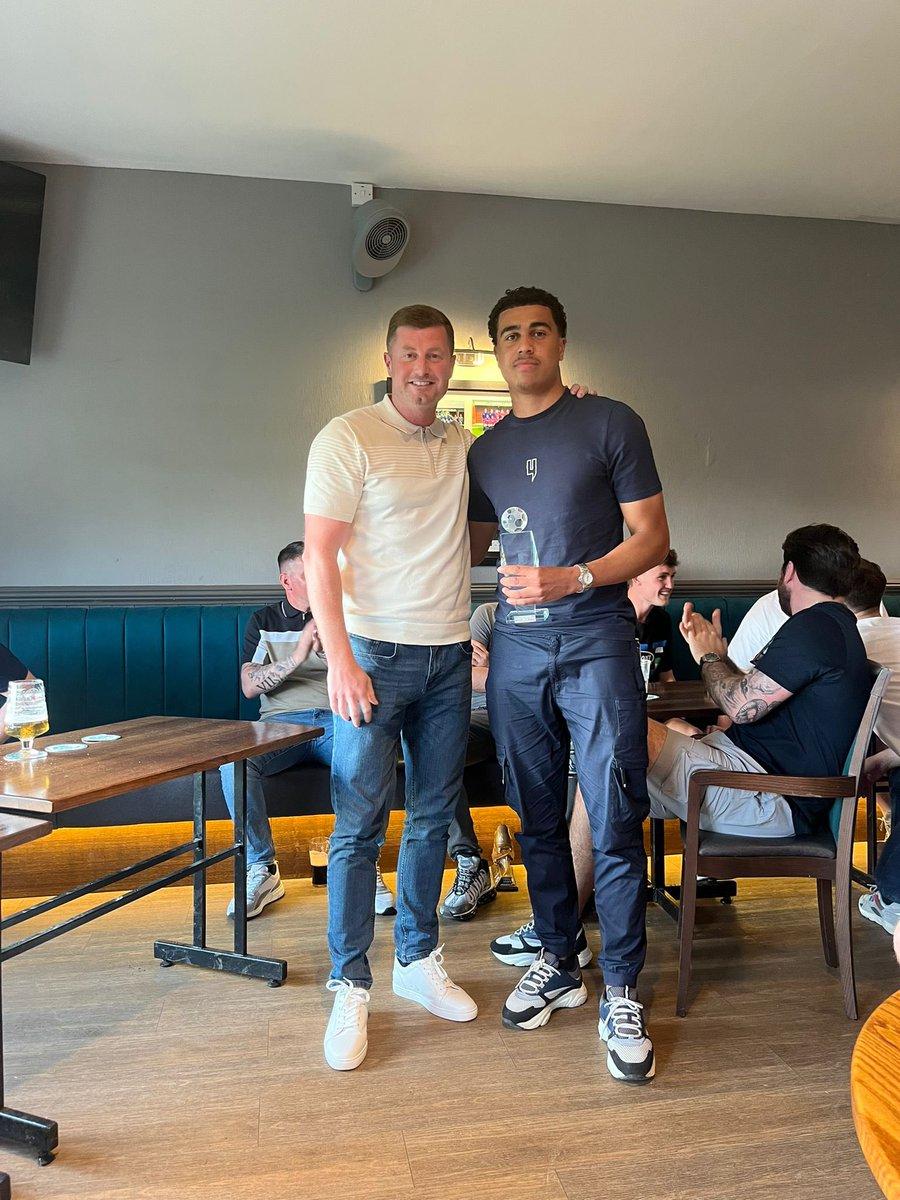 2023/24 SEASON 🏆

First team managers player of the season - Levi 👏🏻 

Presented by @Joe1Burns1878