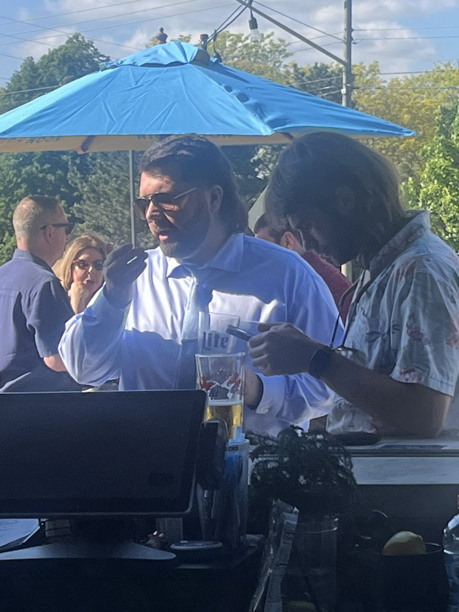 BoozingBuffalo's tweet image. Hey @RobbyBerger      Coldcuts look alike in Buffalo.      

BTW.  When in Buffalo.    I need to take you around.  You will love this place!!!!    Much love from the 716!!!!