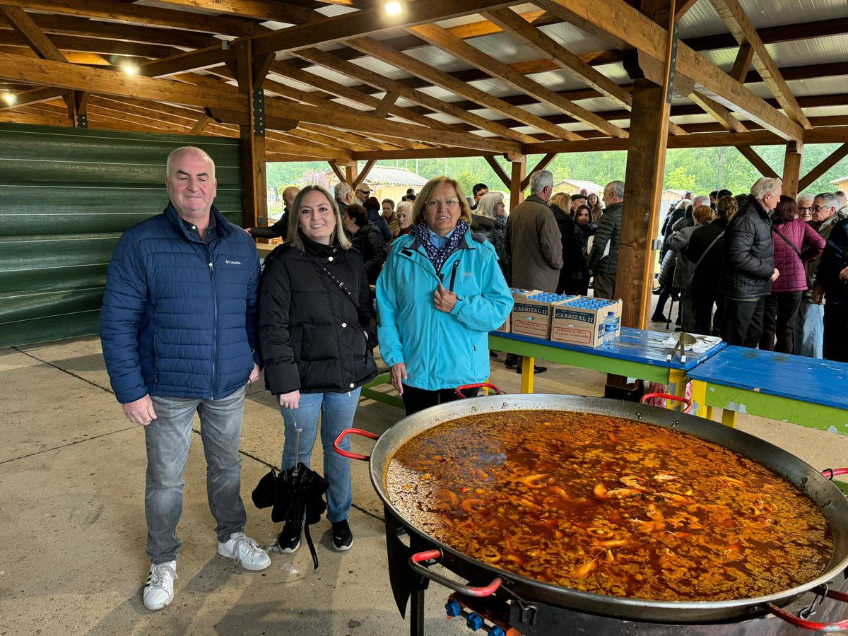 La lluvia no ha impedido la celebración de la fiesta de los huertos de la Candamia que ha contado con la presencia de miembros de la Corporación Municipal del Ayuntamiento de #LeónEsp.