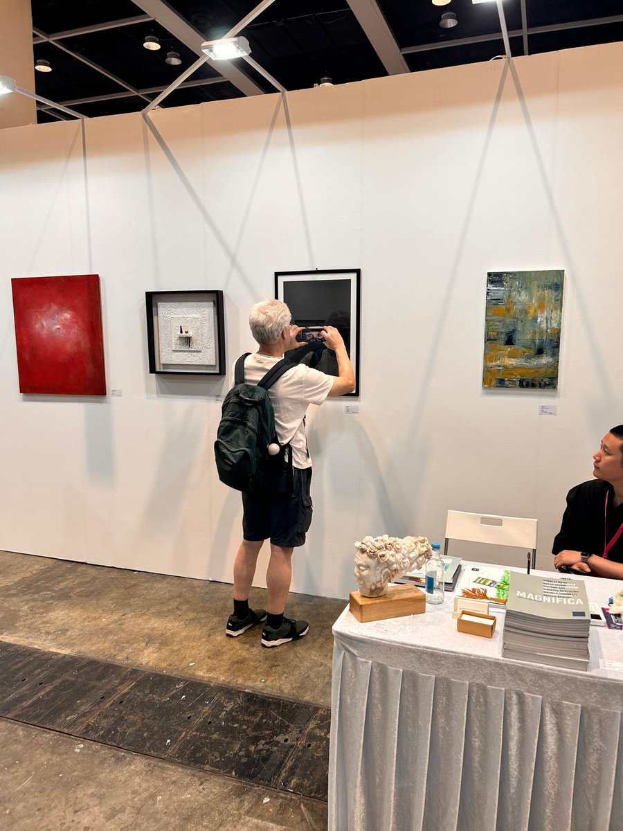 Meanwhile in Hong Kong 🖤  
Affordable Art Fair 💗   #affordableartfair

if you are in Hong Kong these wonderful days 
We are waiting for you at Stand No: D04