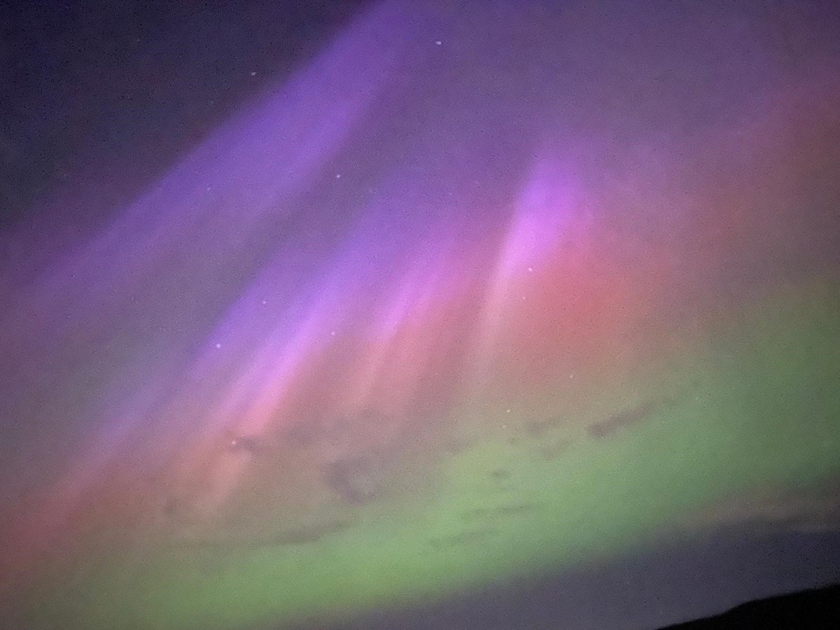 Special moments captured here last week at the Sleeping Warrior Memorial Garden by Laura McClymont, here's hoping tonight is just as spectacular 💫