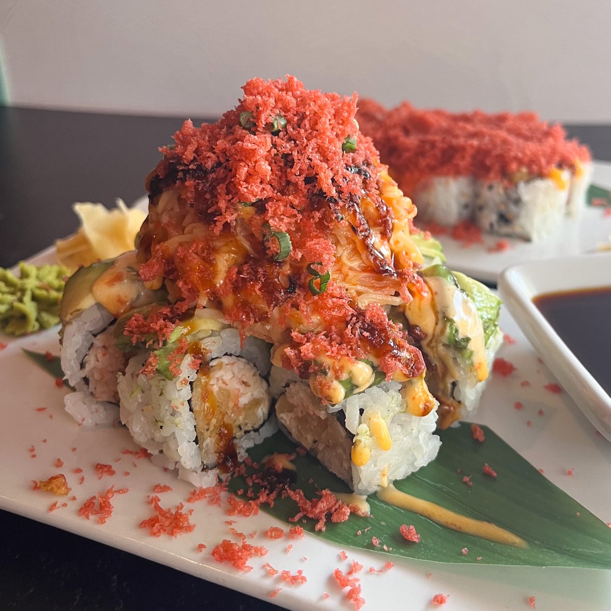 KELPSUSHIJOINT's tweet image. Flavor explosion guaranteed 🌋

Volcano Roll: broiled salmon, krab mix, avocado, cucumber, cream cheese, tempura onion, tempura flakes, scallion, spicy mayo, &amp;amp; eel sauce 🍣

#KelpSushiJoint #VolcanoRoll #SushiTime #TampaEats