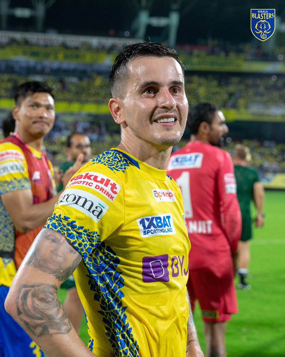 KeralaBlasters's tweet image. Luna in 🟡🔵 until 2027 - How are you feeling Blasters Fam?🔥
Drop an emoji to express your feels.💛

#KeralaBlasters #KBFC #LunaEclipse #LunaStays