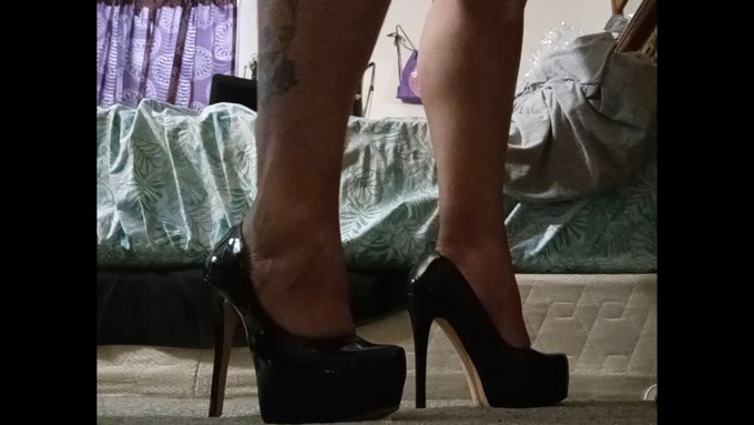 I just sold a video on #realloyalfans. Take a look here: https://t.co/XpY5fCHMMD https://t.co/hq2Mc7<a href="/tag/realloyalfans"class="tags">#realloyalfans</a>