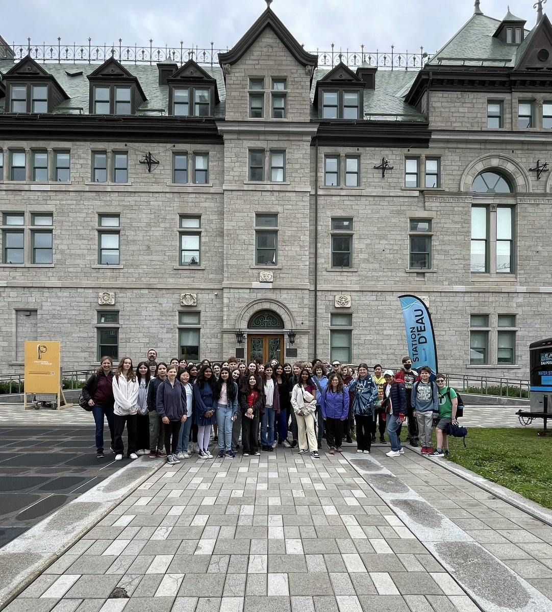 Principal_Parks's tweet photo. The McCARTHY 8th Grade French classes are on an unforgettable journey to Quebec City! Stay tuned for additional pics and updates from their experience. #McCarthyMatters #1School https://t.co/ZmLLy4H7bw