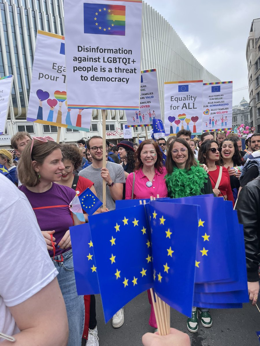 Today we celebrated @brusselspride with @EU2024BE @hadjalahbib @carogennez @helenadalli @msaraswati @saskiabricmont @Europarl_EN #useyourvote @EP_President @EU4BE