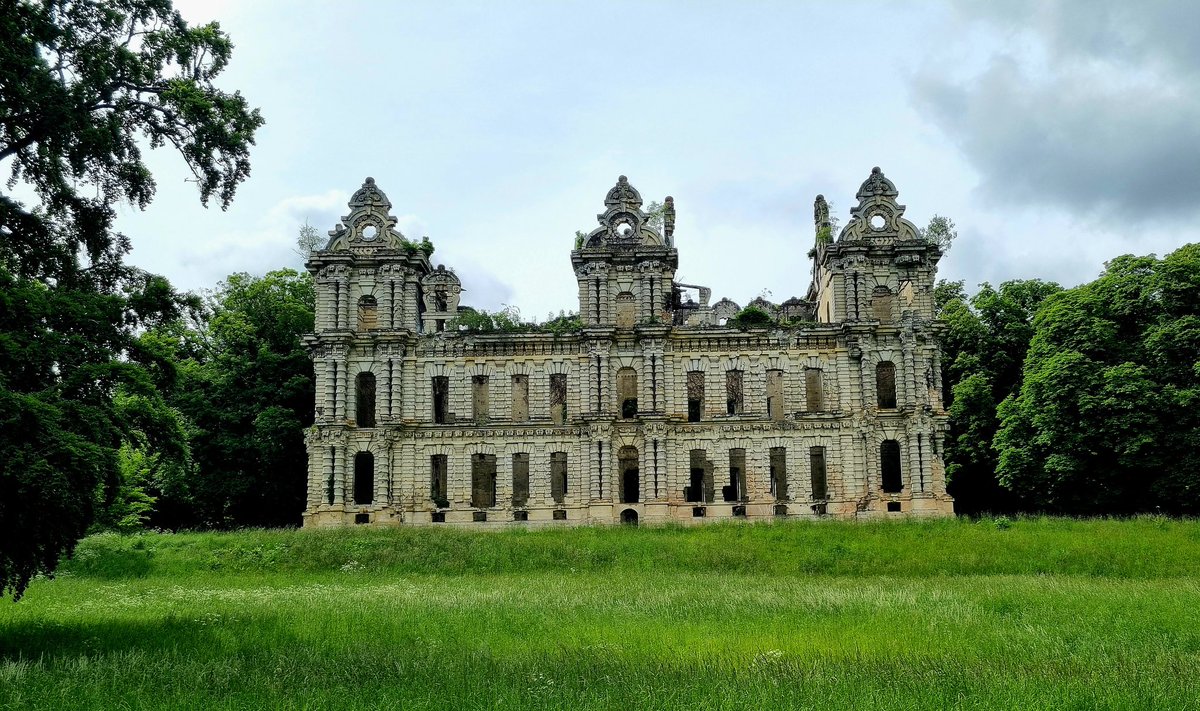 #magnifiquefrance #doucfrance #travel #genieten chateau Mennechet Chiry-Ourscamp fr