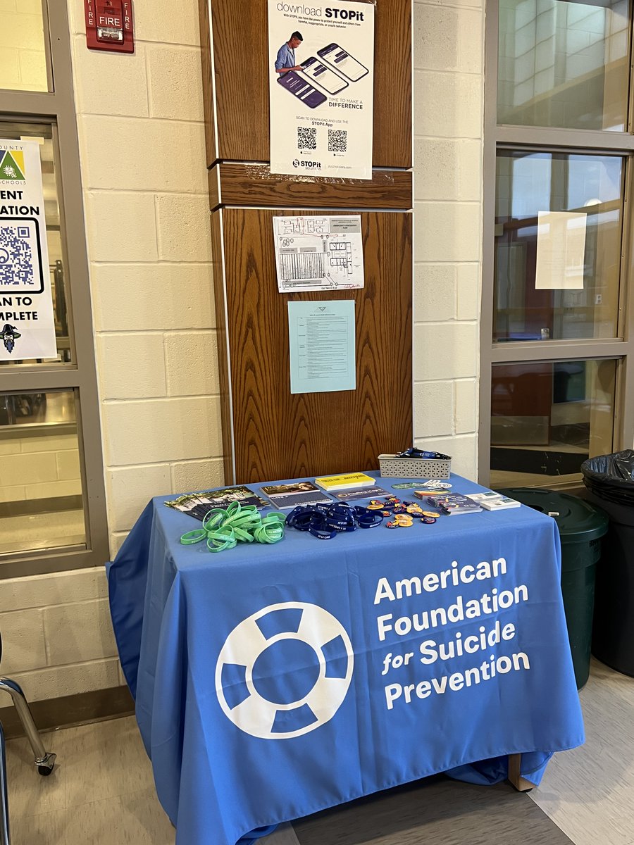 afspnewjersey's tweet photo. 🌟 Exciting news! Board Member @bryanrwelsh presented "It’s Real: Teens and Mental Health" to the sophomores &amp; juniors at Mercer County Technical Schools Assunpink Center as part of their Mental Health Month programming. Students were engaged &amp; actively participated! 🙌🧠 https://t.co/xOgyRb9olr