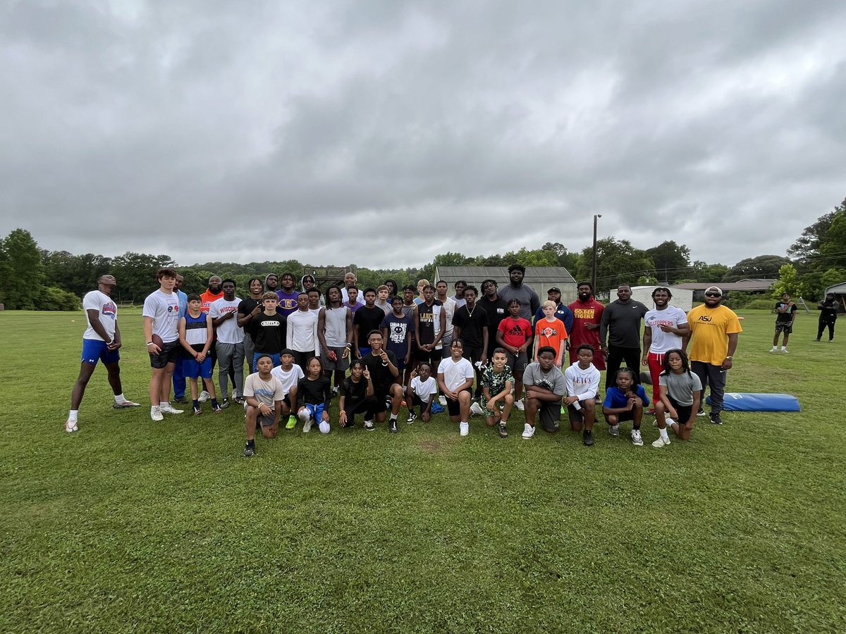 Check it out!

Several Chambers County and surrounding area athletes grouped up to host the first “334 Boyz Football Camp” today at Valley High!

Tune in to <a href="/WTVM/">WTVM News Leader 9</a> for highlights and sound tonight!

<a href="/wtvmsports/">WTVM Sports Leader 9</a> <a href="/jahop23/">Jonathon Hoppe</a>