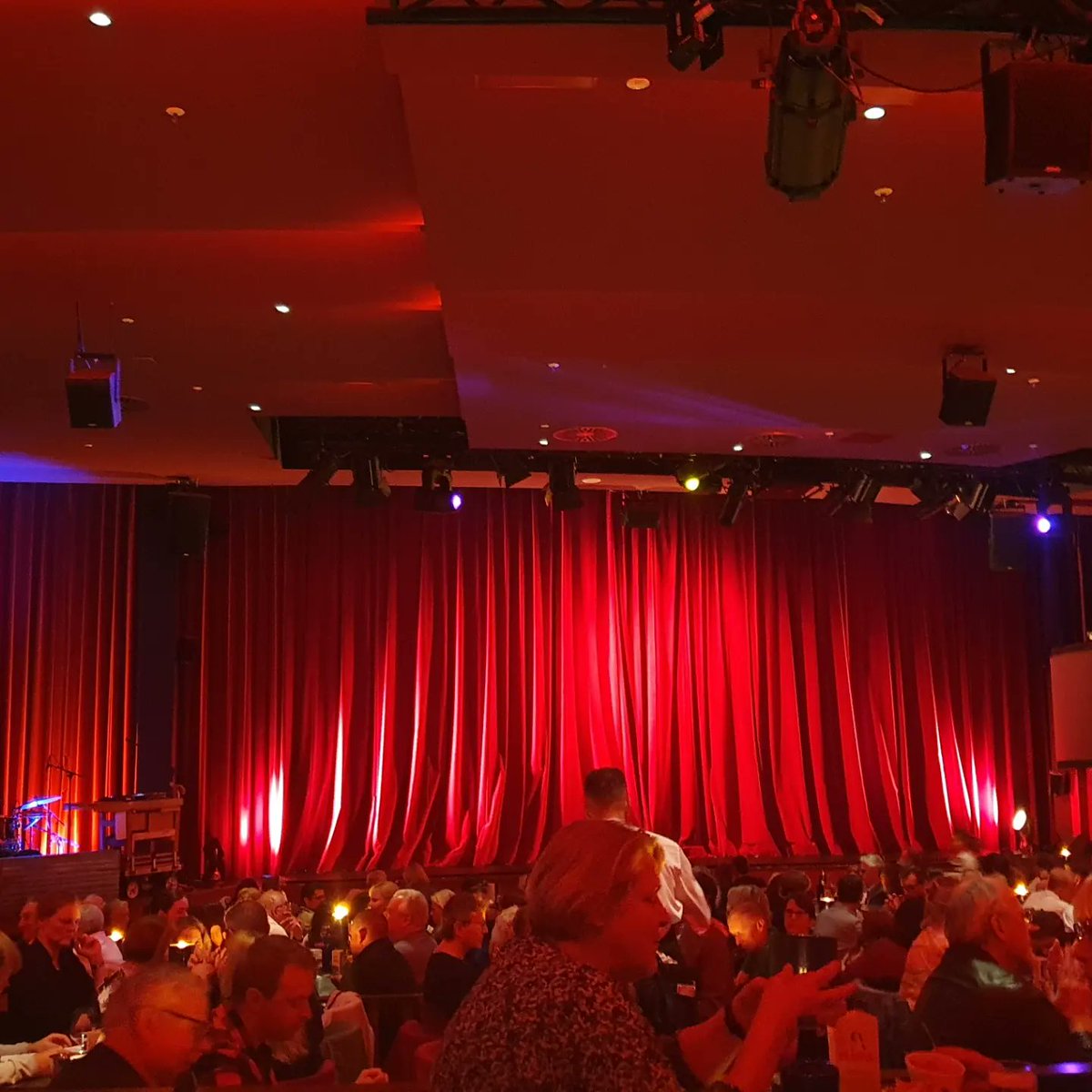 JRuehlemann's tweet photo. Gemütlicher Abend im GOP Bonn 🥰 https://t.co/MkgD3yl3SO