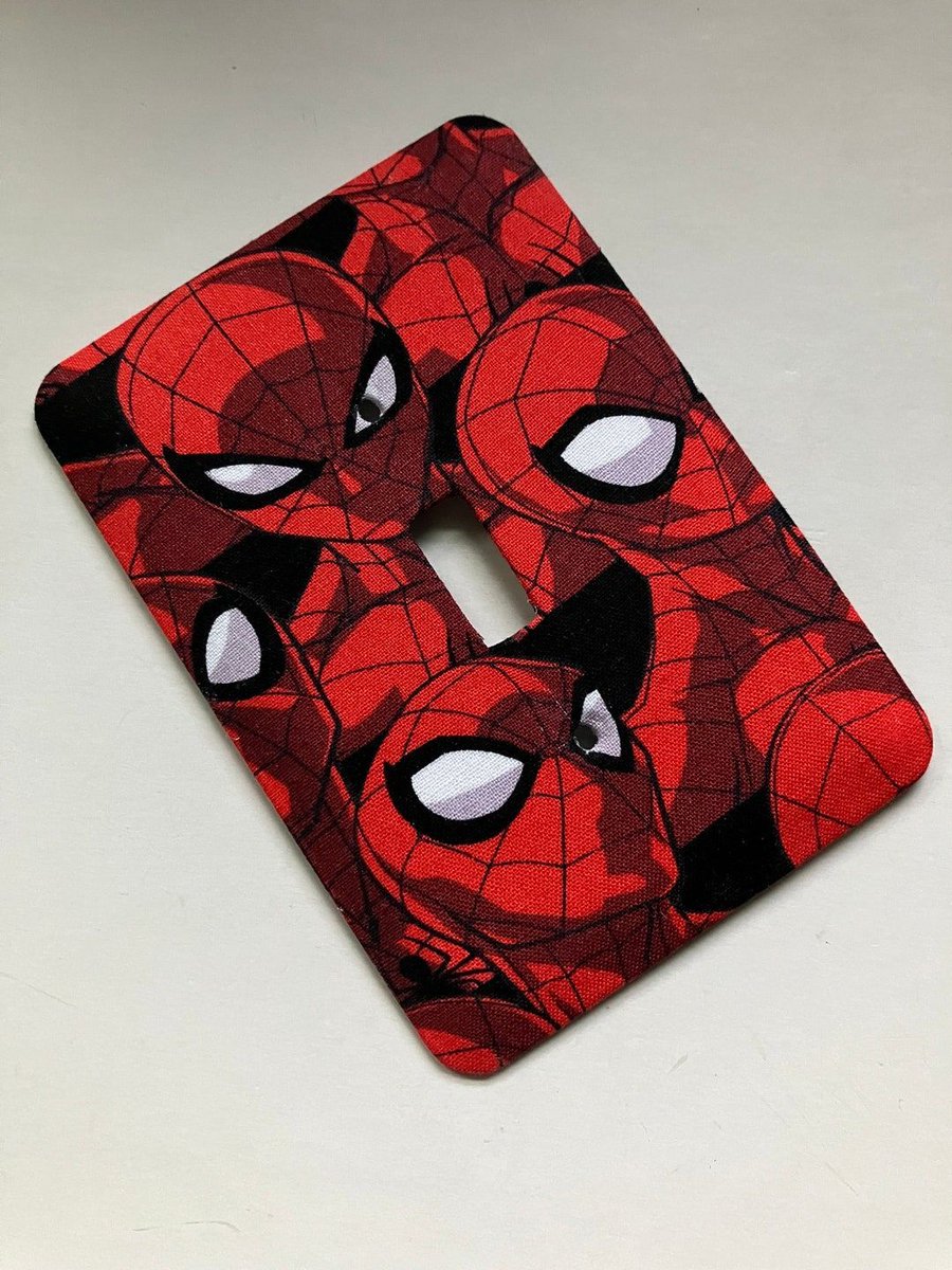 SPIDER MAN Single Light Switch Plate buff.ly/3yicYTD via @Etsy @clairemdesigns #EJWTT