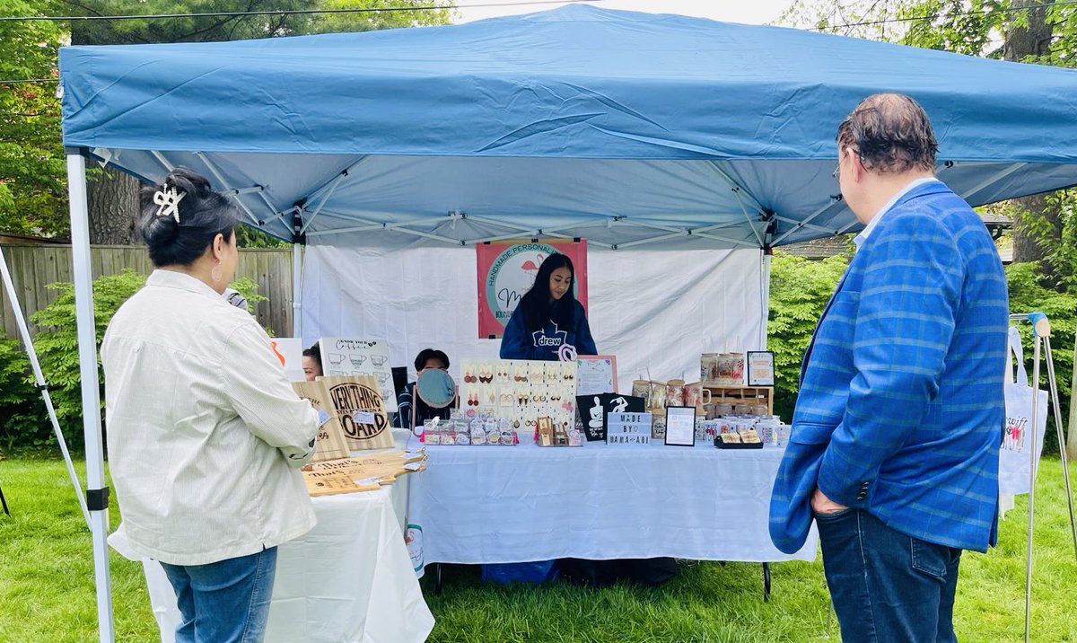 Proud to support local small businesses at the Spring Fling Community Market today at the Clarkson Rd. Presbyterian Church (open until 4pm). Congrats to the Maker Market Collective on their 2nd anniversary! #MississaugaLakeshore #SupportLocalON Read more: makermarketcollective.ca