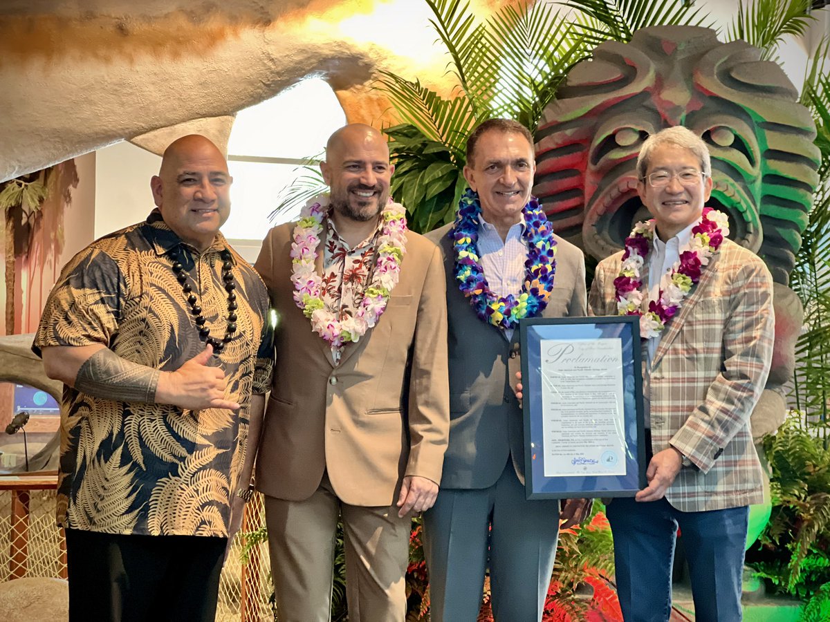 Happy #AANHPIHeritage Month! 🎉 May is a time to honor the remarkable achievements and invaluable contributions of Asian Americans, Native Hawaiians, and Pacific Islanders across the nation. This morning, Mayor @DeanTrantalis gave a proclamation celebrating their diverse