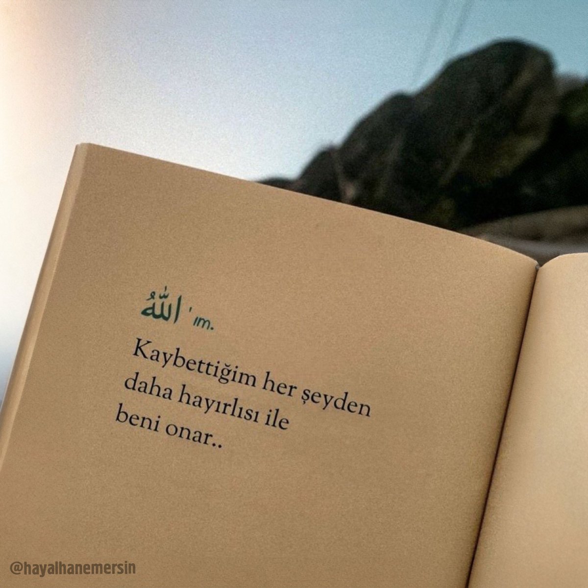 Allah’ım.
Kaybettiğim her şeyden daha hayırlısı ile beni onar..