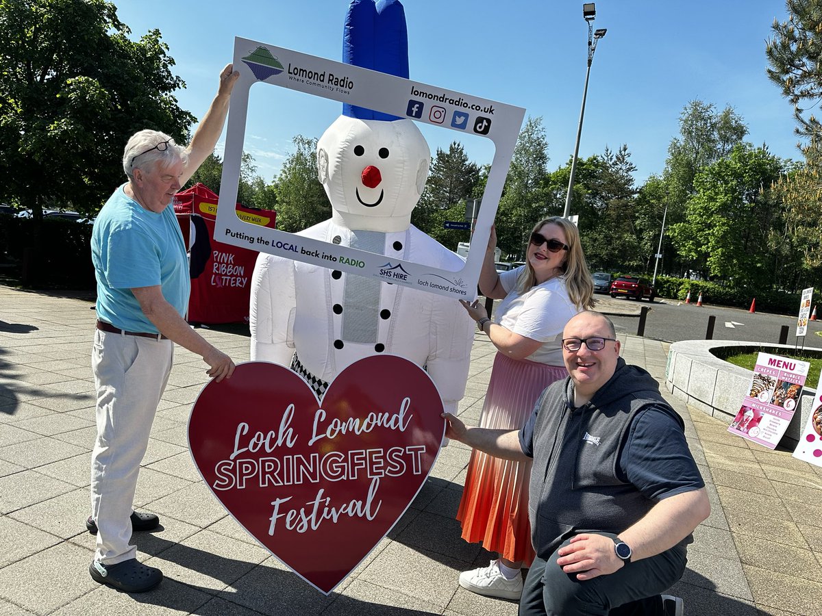 What an utterly BRILLIANT day at @lochlomondshore Springfest. Weather was glorious and so much to do for all the family. 

And best of all…. We do it all over again tomorrow! 10am until 5pm. 

#lomondradio #localradio #communityradio #localevent #lochlomond #Springfest