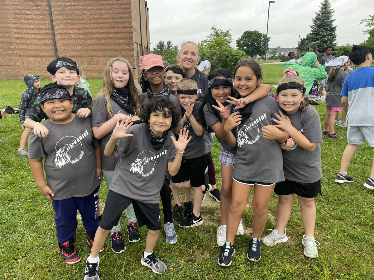 amydocherty44's tweet image. Field Day Fun!! These pictures and video sum it up!! Thanks PTO for adding the dunk tank! That was a big hit! I’m sure @MrWisePrincipal  @MrsHuber21  and @Mrs_Roessner loved it too! 😂❤️ @wolvestweet