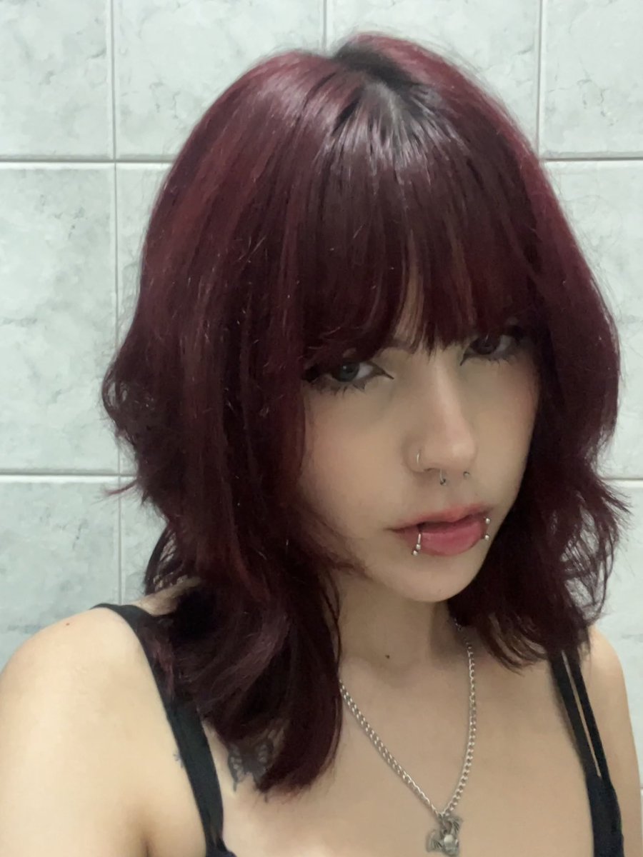 ella tweet media