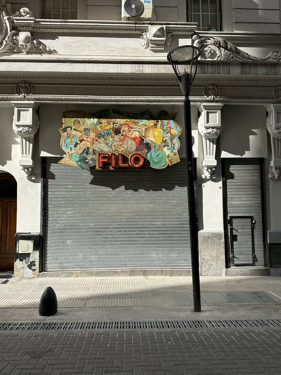 Ya con el histórico cartel afuera, se viene la reapertura de Filo en San Martín al 900 y con ello el inicio de la reconstrucción de Retiro, en la ciudad de Buenos Aires.