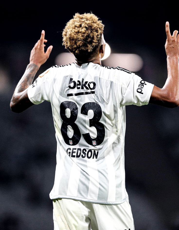 Pascalreyiz (@pascalreyiz44) on Twitter photo GEDSON BABA OLMADI FÜZE YOLLASAYDIN O GOL NEYDİ OLE
<a href="/GalatasaraySK/">Galatasaray SK</a> özlemişsinizdir
#gedson
#gedsonfernandes
#gs GEDSON BABA OLMADI FÜZE YOLLASAYDIN O GOL NEYDİ OLE
<a href="/GalatasaraySK/">Galatasaray SK</a> özlemişsinizdir
#gedson
#gedsonfernandes
#gs