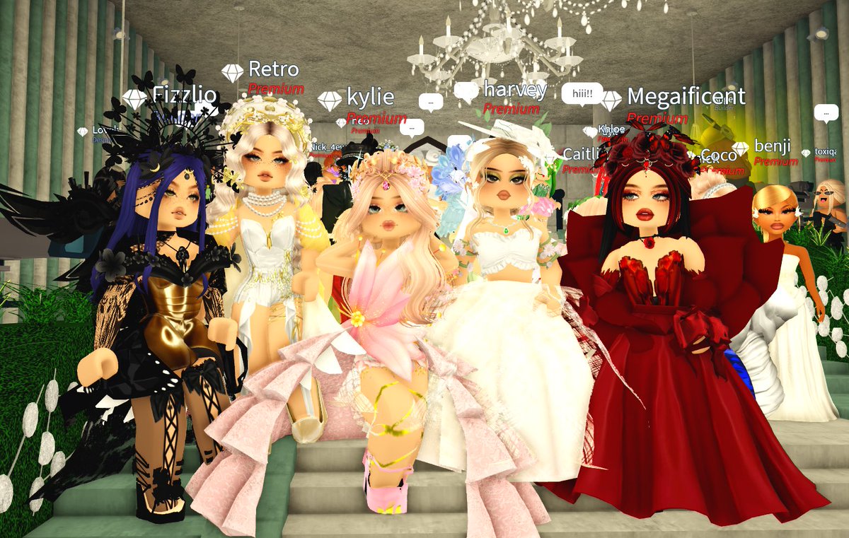 buildsbyb's tweet image. What an amazing met gala this year!