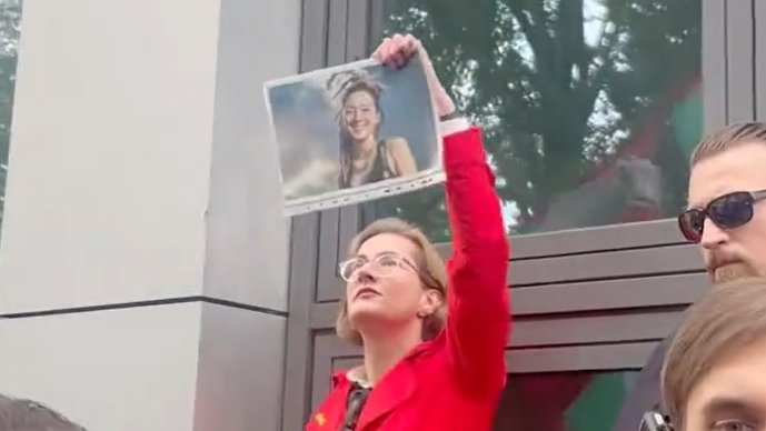 @ISefati @PreislerKa Erschreckend, die Demonstranten zeigen null Mitgefühl für die Opfer des 7. Oktober 2023, das grausame Massaker an der Zivilbevölkerung #JudenHass
Danke Karoline💞