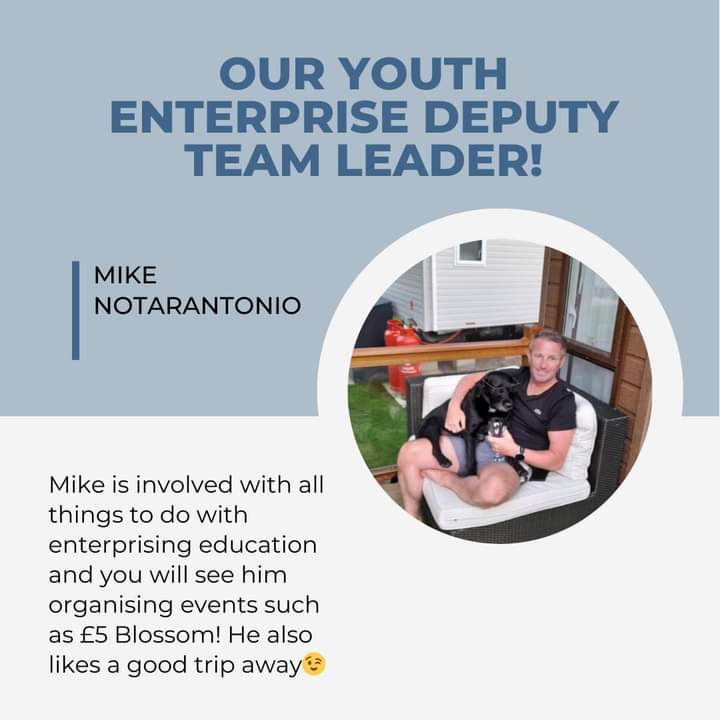 Meet four members of my youth enterprise team @hullccnews that support enterprising young people Paul, Charlene, Phoebe and Mike.

Check our our programme mc4c.co.uk 

#YoungEntrepreneurs #YouthEnterprise #EnterpriseSkills  #BeYourOwnBoss