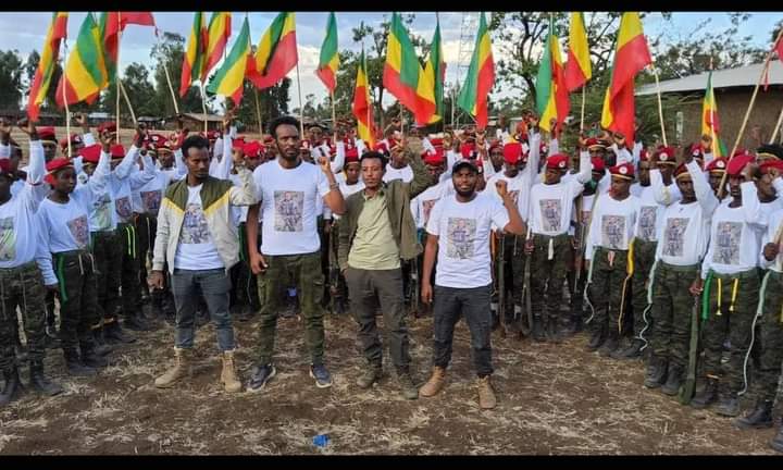 #በአራቱም_የአማራ_ግዛት በሚሊዮን የሚቈጠሩ ጥቅም ያልገዛቸው ኮማንዶዎችን አስመርቀናል! ኔቶርክ ባለመኖሩ የደረሰልንን ፎቶ በከፊል እነሆ፦🙏ከደቂቃዎች በኋላ ሌላም ይደርሰናል ፤ የምንለጥፍ ይሆናል!
#AmharaGenocide
#WarOnAmhara
#AmharaConcentrationCamps