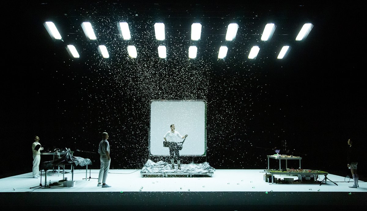 #parisglobefestival : "Une 'course' théâtrale très alléchante pour réenchanter dix jours durant un climat théâtral parisien et national rongé d’inquiétudes" !  Merci <a href="/Telerama/">Télérama</a> <a href="/fabpascaud/">Fabienne Pascaud</a> <a href="/Paris/">Paris</a> <a href="/carine_rolland/">Carine Rolland</a> <a href="/aurelifil/">Aurélie Filippetti</a> <a href="/MinistereCC/">Ministère de la Culture 🇫🇷</a> 
telerama.fr/theatre-specta…