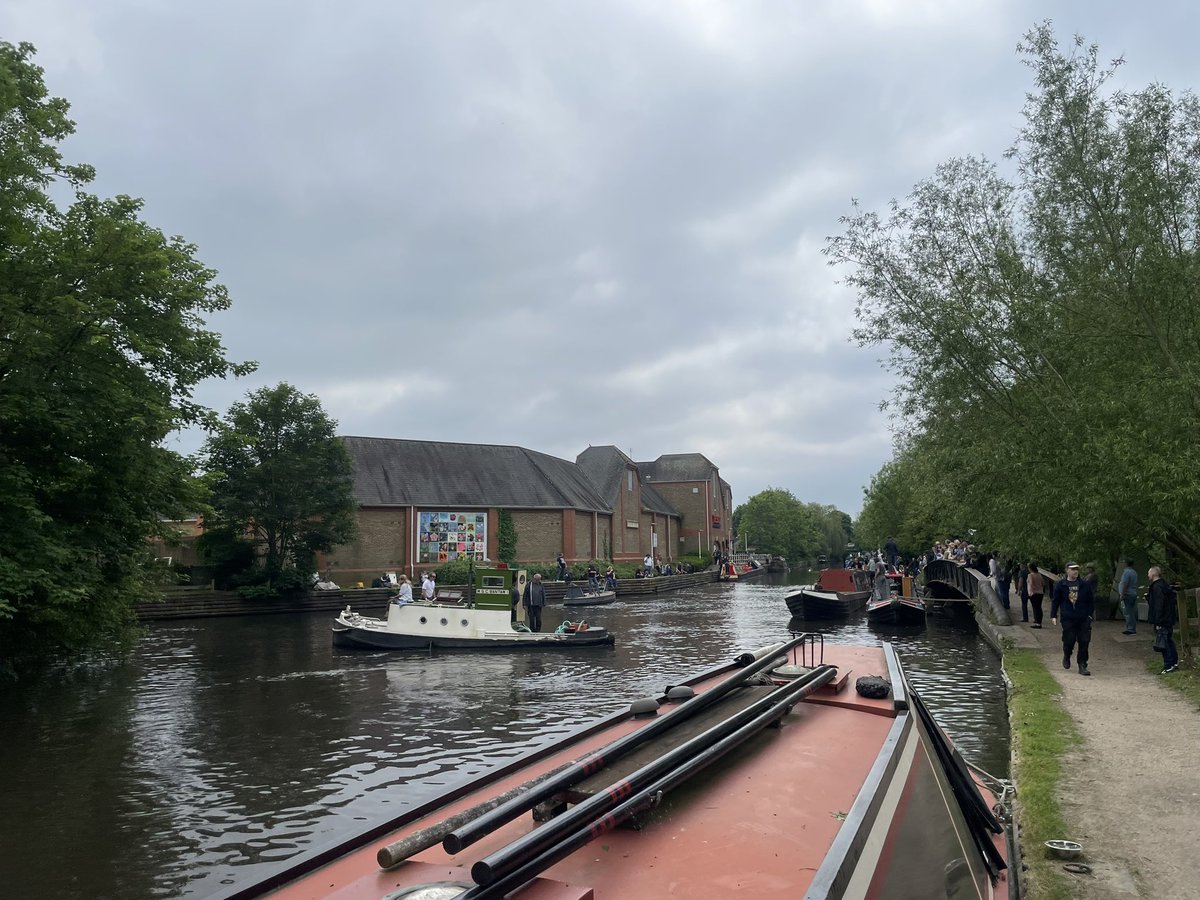 #volunteer crew out today supporting #rickmansworth and the the #batchworth boat rally.

#watersafety #waterrescue #hertfordhsire #batchworthboatrally