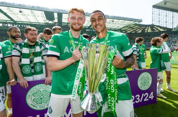 🍀| Two Irish lads winning the league with Celtic Liam Scales came in when Celtic badly needed a CB and without the goals of Adam Idah Celtic wouldn’t be Champions, both played their part massively Things you absolutely love to see 🇮🇪🇮🇪🇮🇪