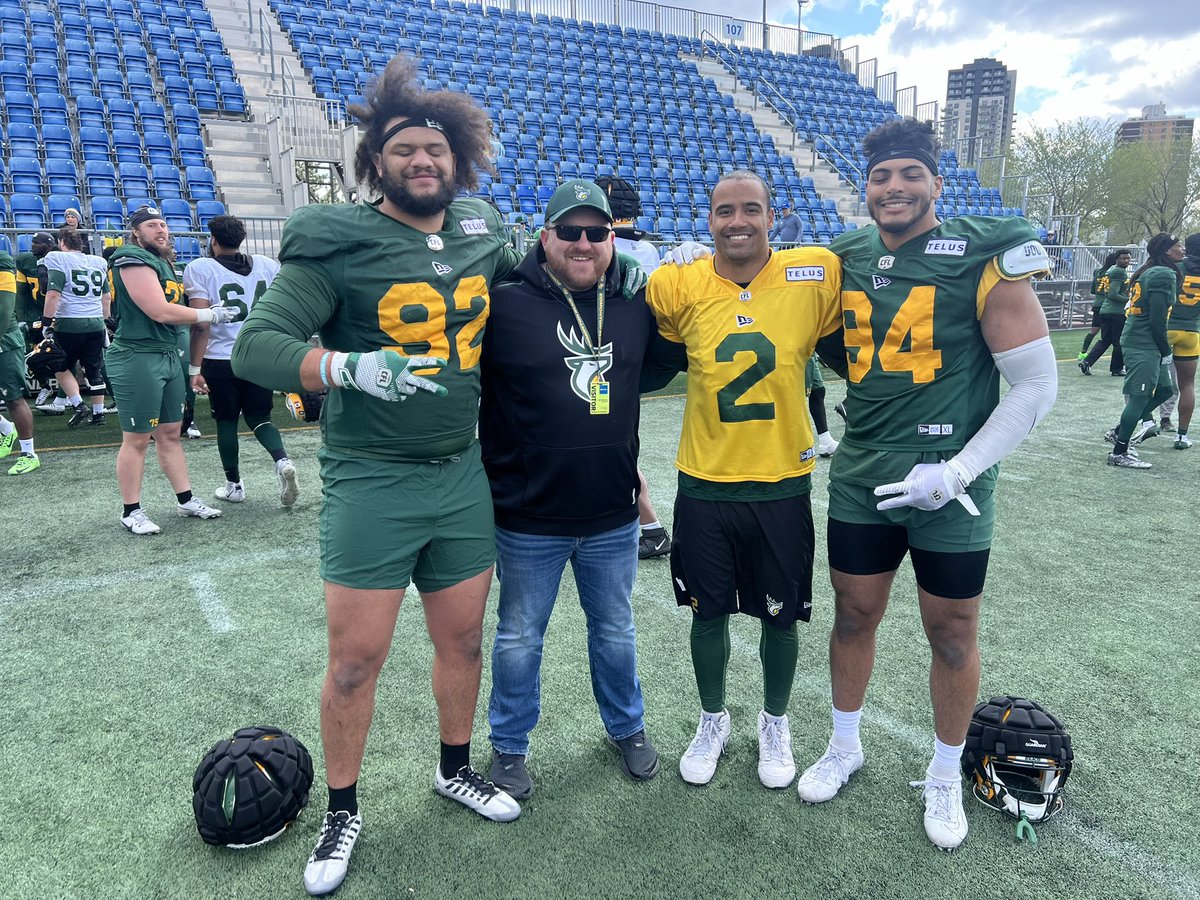 Great to see some @CGSAllStar alum’s here at @GoElks training camp ✅ @Showtime_Noah90 ✅ @treford_1 ✅ @eblack_ #AntlerUp🦌