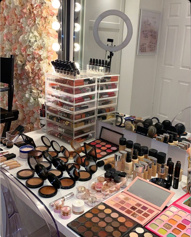 Too much? I don't think so It girl Korea is here 

#SELSTAGRAM #ILEEVE #RBMagazine