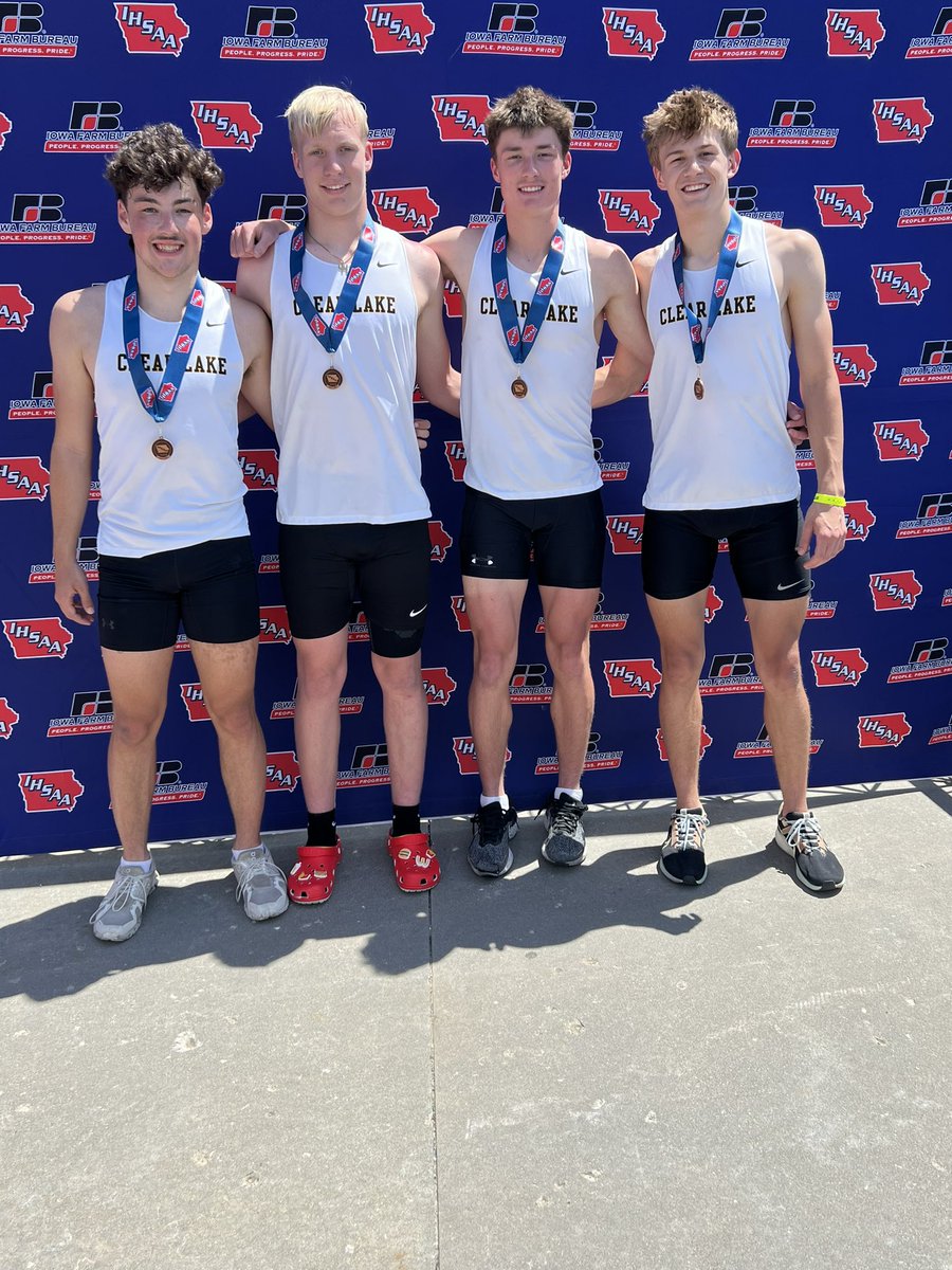 Boys Shuttle Hurdle Relay places 7th in finals! Great season boys!