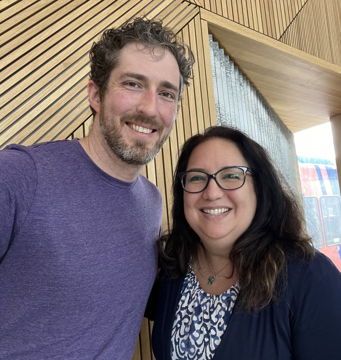 PccmWomen's tweet photo. On our way to the American Thoracic Society Meeting in San Diego! Honored to get to meet @DGlaucomflecken — ophthalmologist, comedian, and honorary Eye-C-U intensivist—and our keynote speaker! https://t.co/nzGnWF4xkK