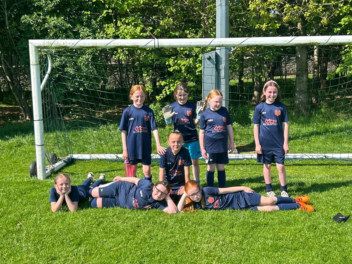 A Great morning up at @Farmington_FC for our under 10 navy's girls. A great game between both sides with some great football and goals by both teams. A massive thank you for the ice lollies at the end @katiewhitex2 it's much appreciated. All the best for the rest of the block