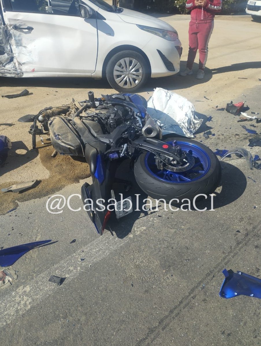 CasabIancaCI's tweet photo. #Casablanca #Accidente #RutaF-74G Altura hacienda viñedos casablanca, colisión de motorista con vehiculo menor 2 lesionados 🚒 @INF0SCHILE @ChileInfo5 @djgraff_German @ViveCASABLANCA https://t.co/7PNLB8LXlb