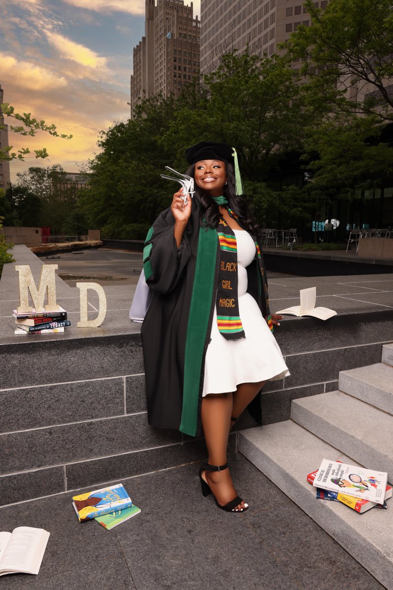 apr_lewis's tweet image. I remember being told “people don’t do that where you’re from.” Wellll… I guess now they DO!!
April Y. Lewis, MD 🩺 : STL made. First gen. Now-OB/GYN in training. God is so good.
“You can’t be what you can’t see” can actually be a lie if you DON’T GIVE UP! #obgyn #blackdoctor