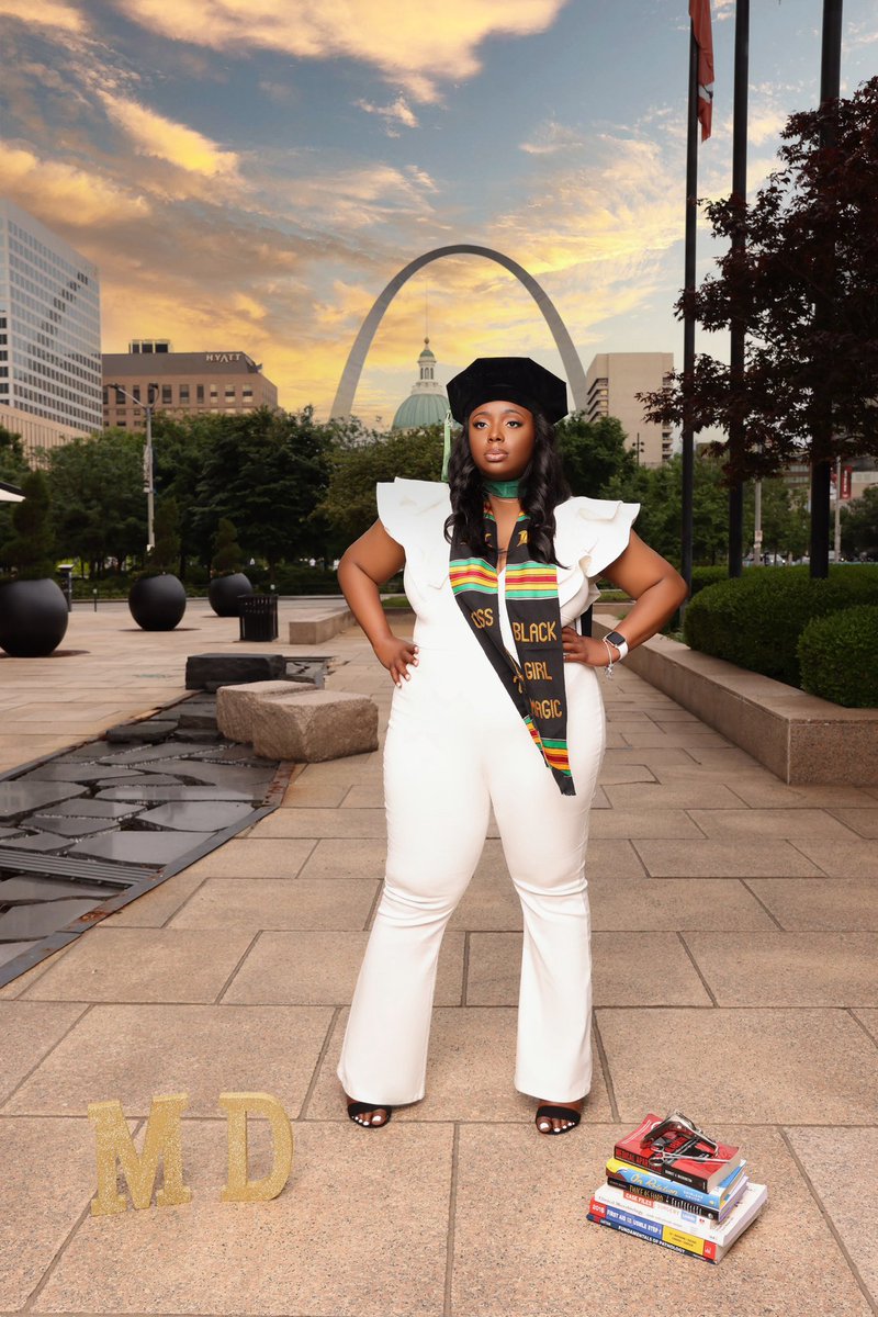 apr_lewis's tweet image. I remember being told “people don’t do that where you’re from.” Wellll… I guess now they DO!!
April Y. Lewis, MD 🩺 : STL made. First gen. Now-OB/GYN in training. God is so good.
“You can’t be what you can’t see” can actually be a lie if you DON’T GIVE UP! #obgyn #blackdoctor